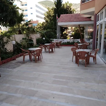 מלון Kleopatra Sunlight אלאניה